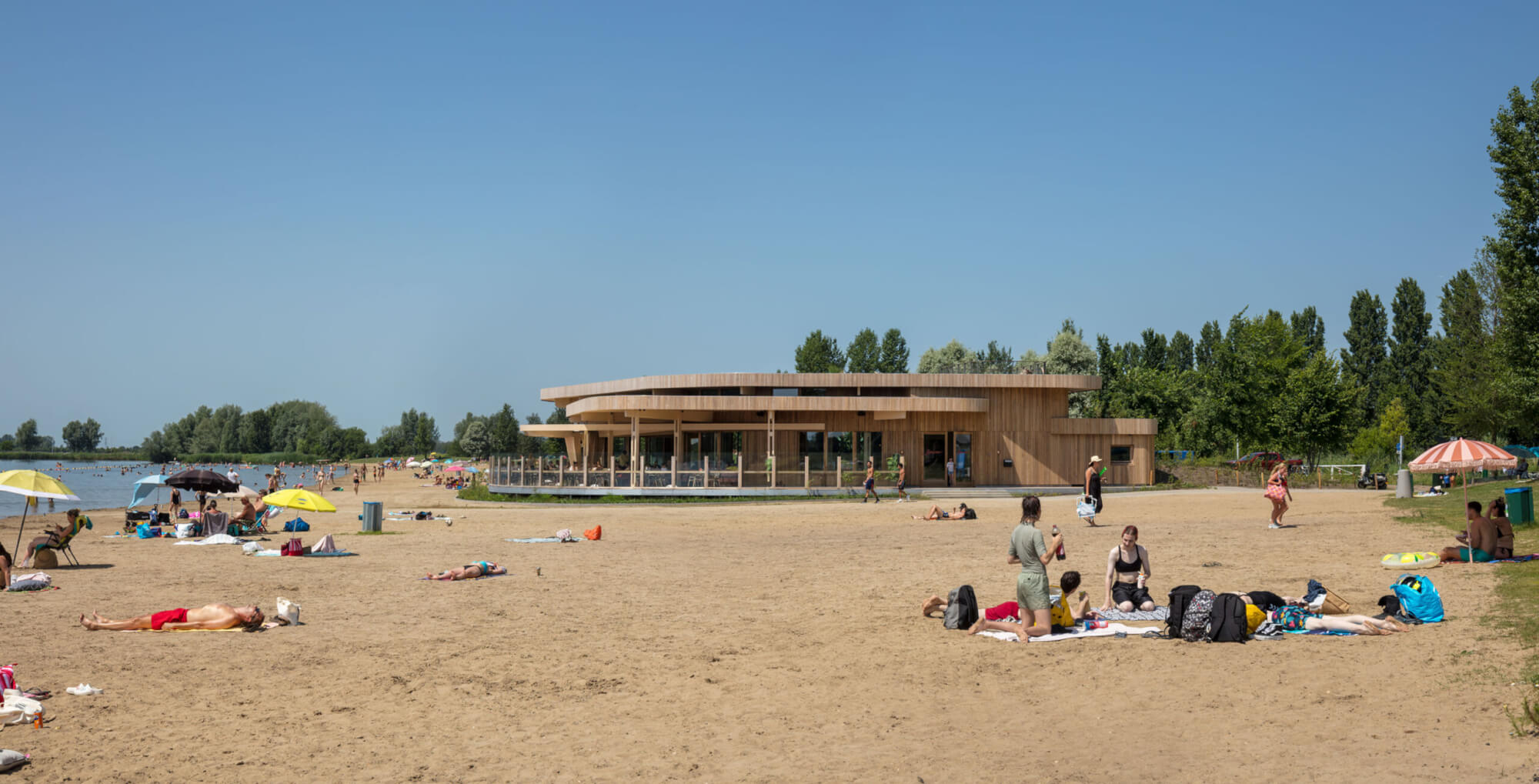 Strandpaviljoen Haarrijnseplas Utrecht MONK architecten bna
